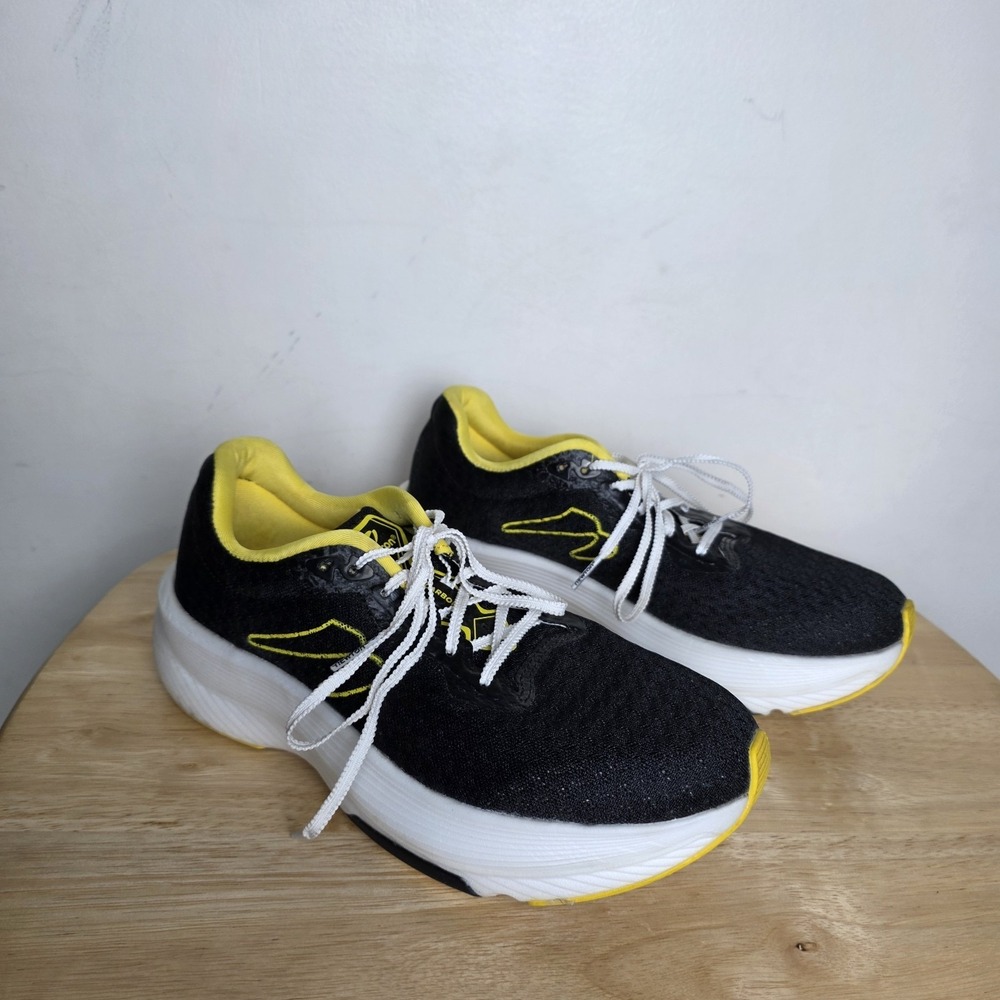 Newton CF1‎ Carbon Racer Running Shoes in Black Yellow  Men's Size 7.5 Sneakers